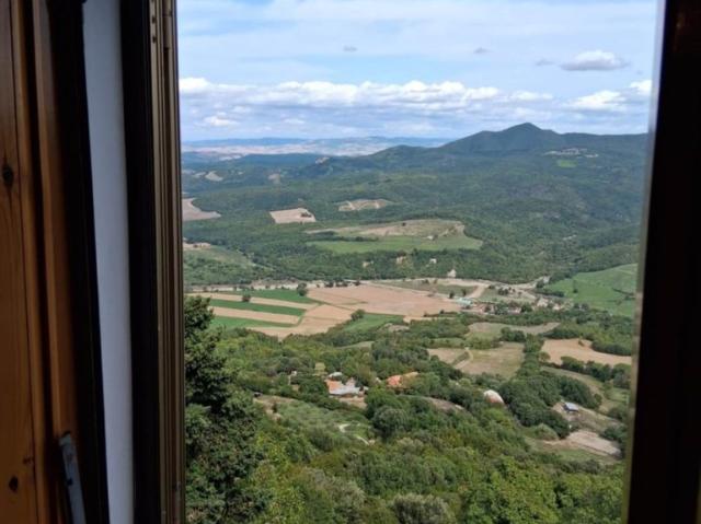 Appartamento in vendita a Montecatini Val di Cecina, Sassa