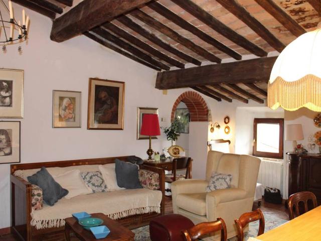 Appartamento in vendita a Montecatini Val di Cecina PI