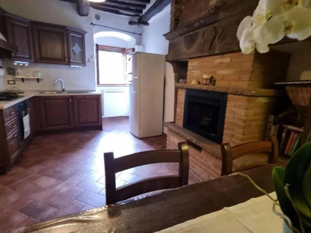 Appartamento in vendita a Montecatini Val di Cecina PI