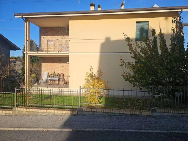 Appartamento in vendita a Montecalvo in Foglia PU