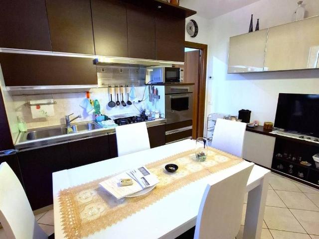 Appartamento in vendita a Montecalvo in Foglia PU