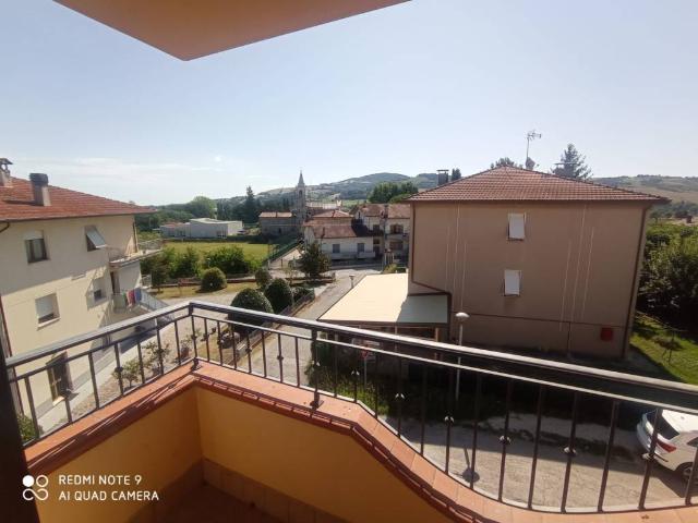 Appartamento in vendita a Montecalvo in Foglia PU