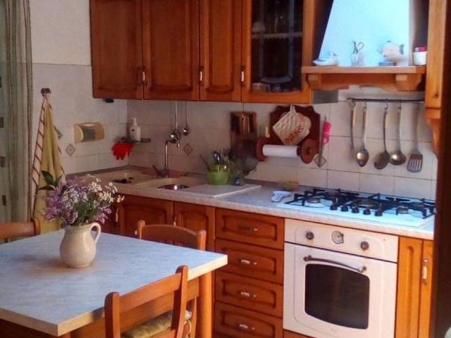 Appartamento in vendita a Montecarotto AN