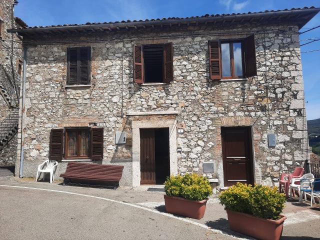 Appartamento in vendita a Montecchio