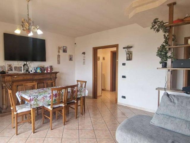 Appartamento in vendita a Montecchio