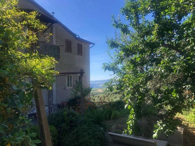 Appartamento in vendita a Montecchio
