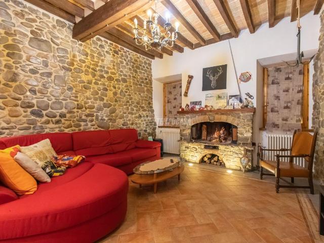 Appartamento in vendita a Montecchio Emilia