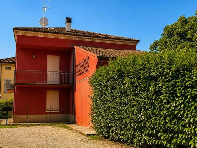 Appartamento in vendita a Montechiarugolo PR
