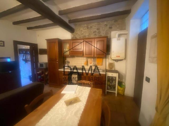 Casa indipendente in vendita a Montechiarugolo PR