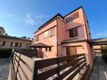 Appartamento in vendita a Montechiarugolo PR