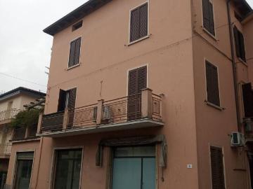 Appartamento in vendita a Montechiarugolo PR