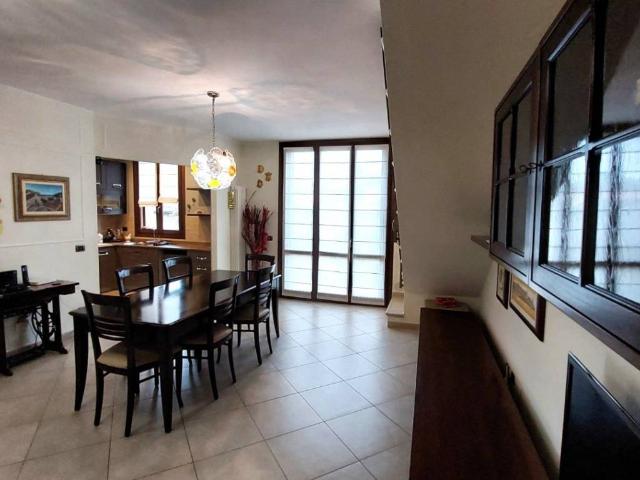 Appartamento in vendita a Montechiarugolo PR