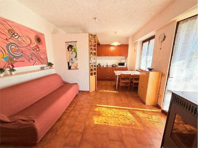 Appartamento in vendita a Montegrino Valtravaglia VA