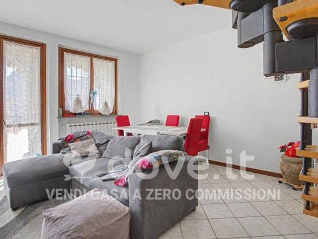 Appartamento in vendita a Montegrino Valtravaglia