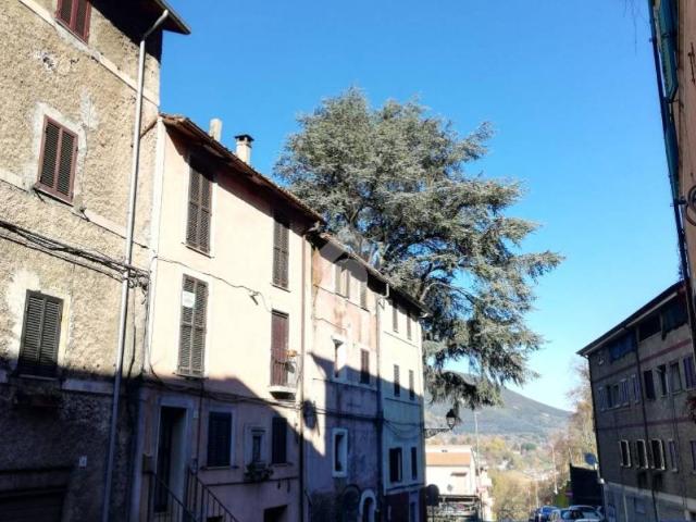 Appartamento in vendita a Montelanico RM