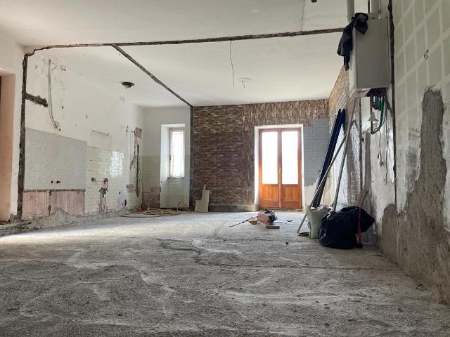 Appartamento in Vendita a Montelanico
