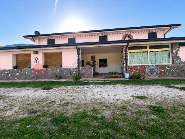 Villa in vendita a Montelanico