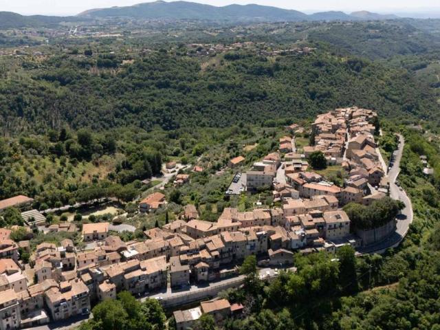Appartamento in vendita a Monteleone Sabino RI