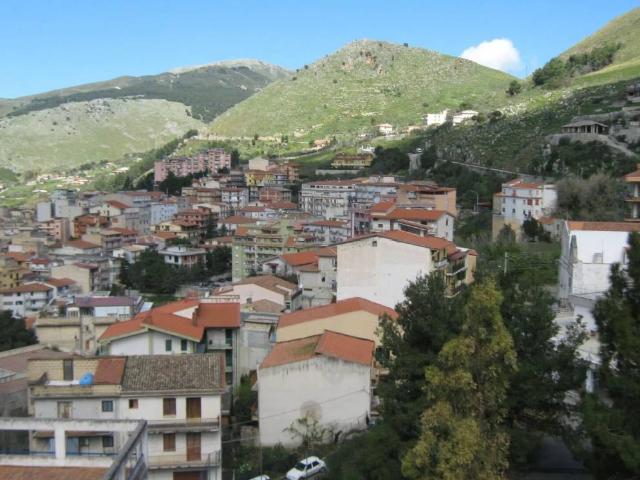 Appartamento in vendita a Montelepre PA