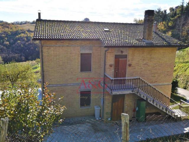 Appartamento in vendita a Montemonaco AP
