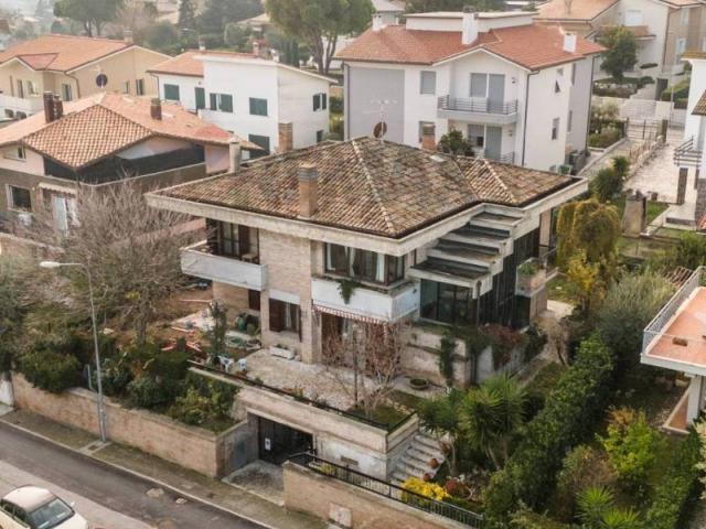 Appartamento in vendita a Montemarciano AN