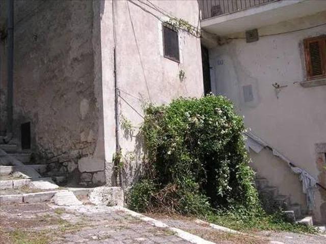 Appartamento in vendita a Montenero Val Cocchiara IS