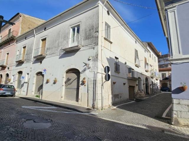 Appartamento in vendita a Montesarchio BN