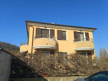 Appartamento in vendita a Montescudo Montecolombo RN
