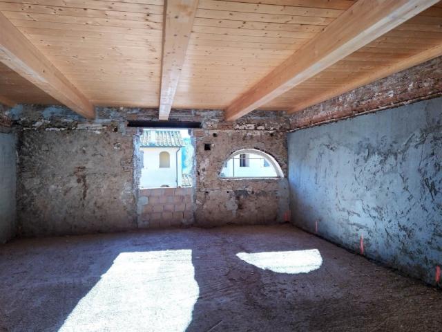Appartamento in vendita a Montescudaio
