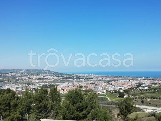 Appartamento in vendita a Montesilvano, Montesilvano Colle