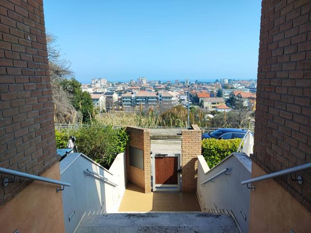 Appartamento in vendita a Montesilvano, Montesilvano colli