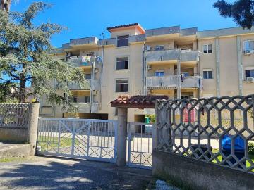 Appartamento in vendita a Montepaone CZ