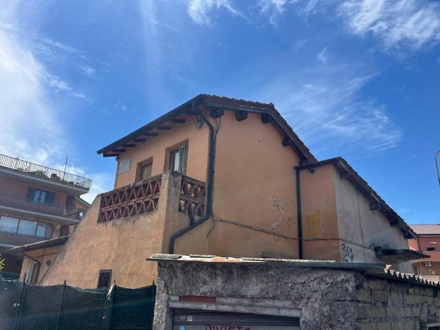 Casa indipendente in vendita a Monterotondo RM