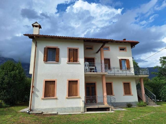 Appartamento in vendita a Montereale Valcellina PN