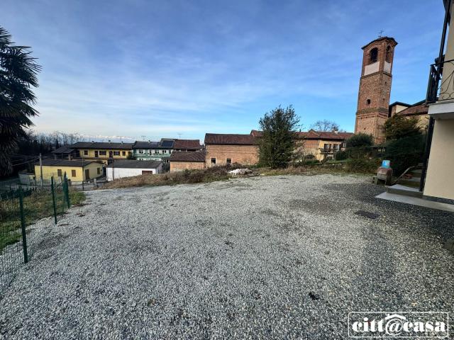 APPARTAMENTO in VENDITA a MONTEU DA PO Monteu da Po di 5 vani