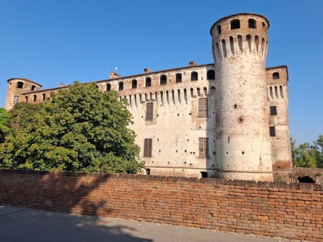Appartamento in vendita a Monticelli d'Ongina PC