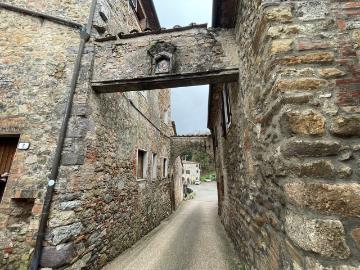 Appartamento in vendita a Monticiano