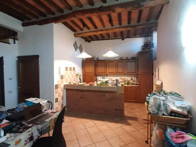 Appartamento in vendita a Monticiano SI