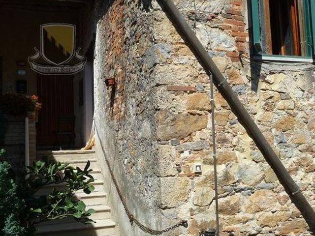Appartamento in vendita a Monticiano SI