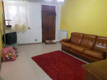 Appartamento in vendita a Monticiano SI