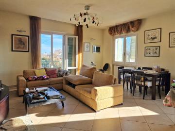 Cervaiolo, Massa-Carrara, Liguria - Balcone