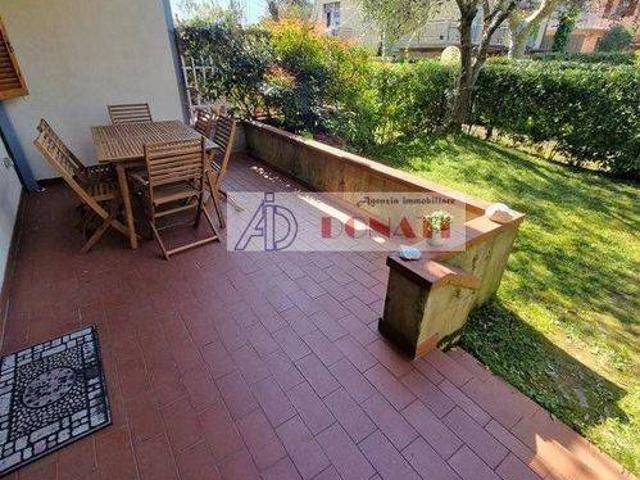 Appartamento in vendita a Montignoso MS