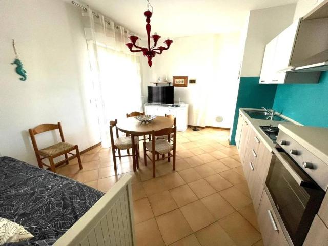 Appartamento in vendita a Montignoso MS