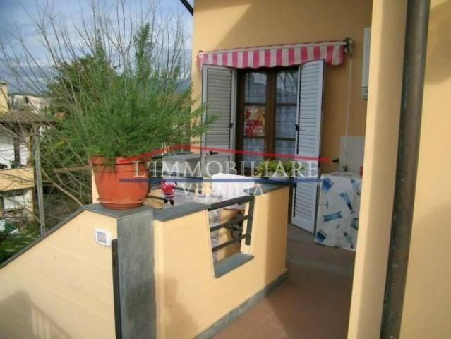Appartamento in vendita a Montignoso MS