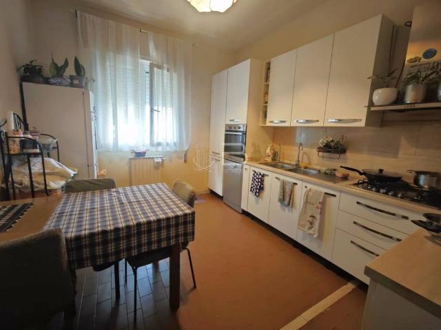 Appartamento in vendita a Montignoso MS