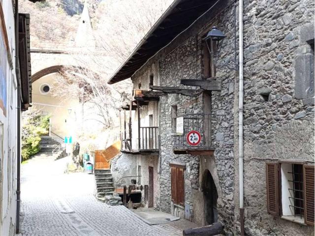 Appartamento in vendita a Montjovet AO