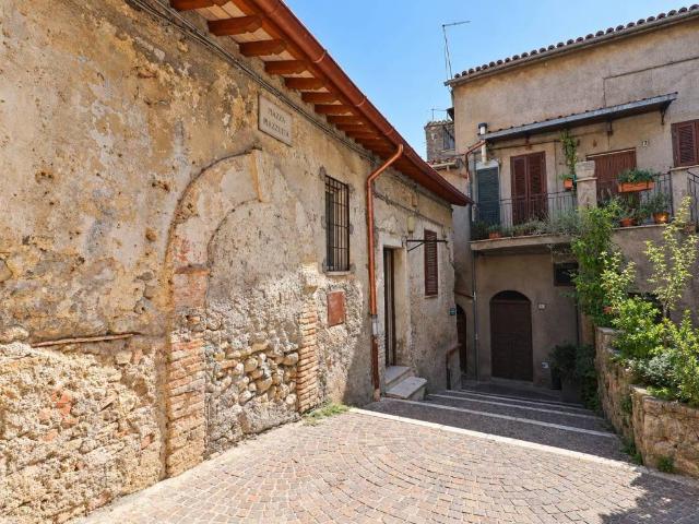 Appartamento in vendita a Montopoli di Sabina RI