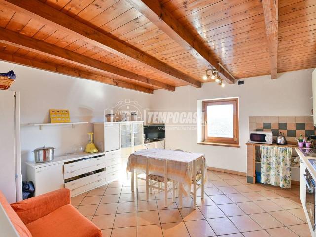 Appartamento in vendita a Montorfano