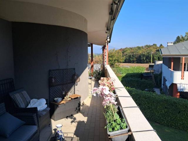 Appartamento in vendita a Montorfano CO