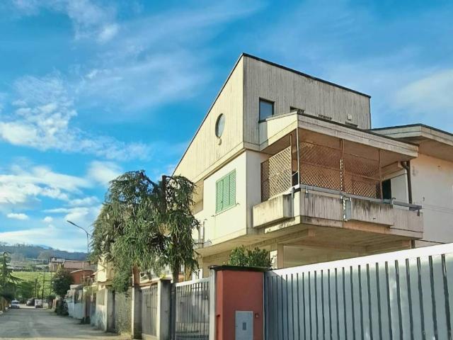 Appartamento in vendita a Montorio al Vomano TE